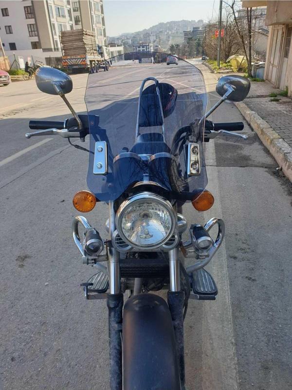 Küba Süperlight 125 Siperlik Ön Cam 2008 2024 Model 53cm Açıkfüme Renkli 4mm APARAT GÖNDERİLMEYECEK - Image 1