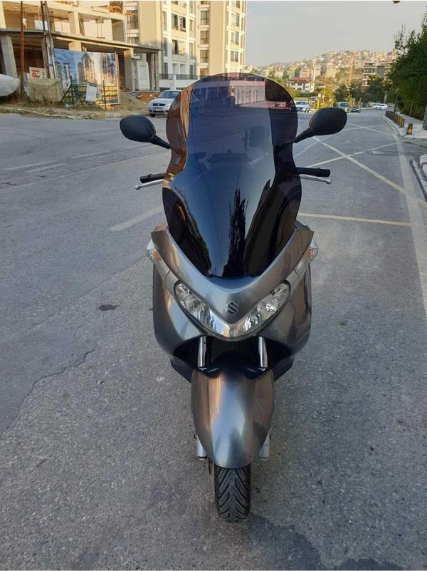 Suzuki Burgman Uh 200 Siperlik Ön Cam 2006 2013 Model 61cm Siyah Renkli 4mm - Image 1