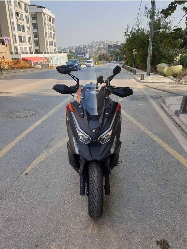 Kymco DTX 250 Siperlik Ön Cam 2024 Model 67cm şeffaf Renkli 4mm Elcik Model - Image 1