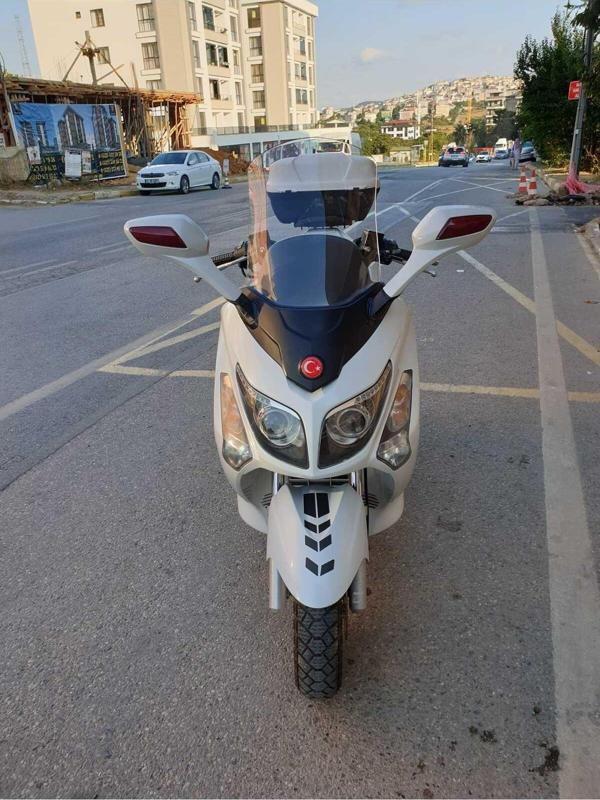 Sym Gts Evo 250 Siperlik Ön Cam 2006 2013 Model 53cm Şeffaf Renkli 4mm Boylu - Image 1