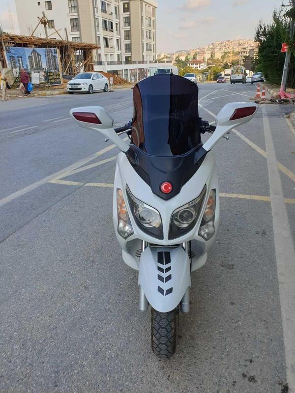 Sym Gts Evo 250 Siperlik Ön Cam 2006 2013 Model 63cm Siyah Renkli 4mm 10cm daha Uzun - Image 1