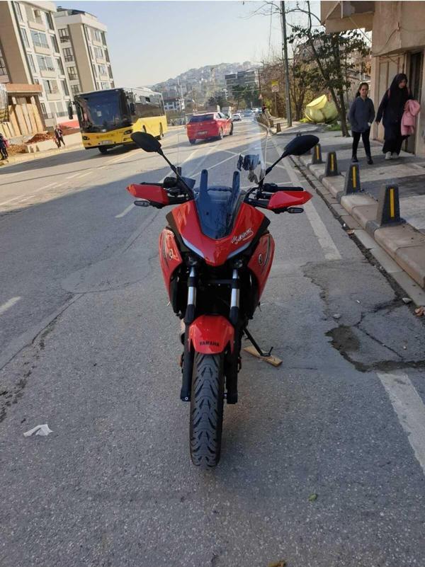 Yamaha Tracer 700 Siperlik Ön Cam 2022 2024 Model 59cm Şeffaf Renkli 4mm Uzun - Image 1