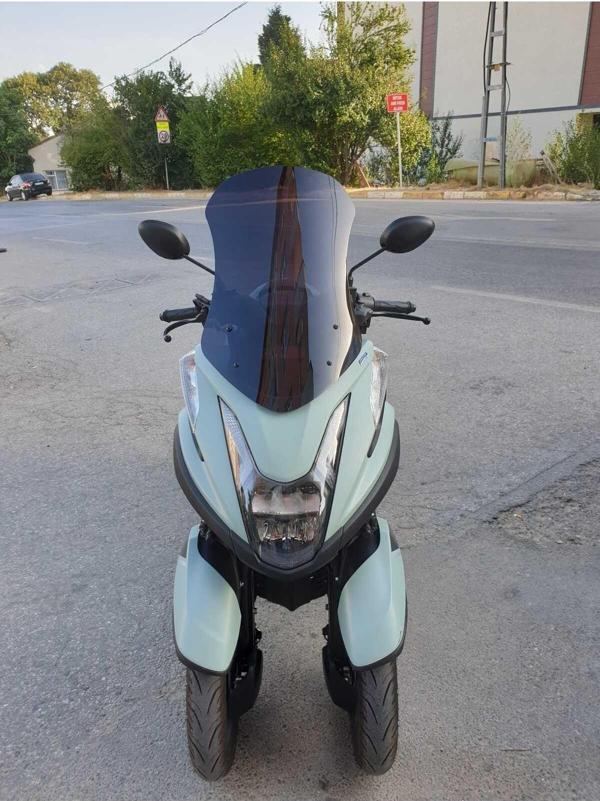 Yamaha Tricity 125 Siperlik Ön Cam 2014 2024 Model 60cm Siyah Renkli 4mm - Image 1