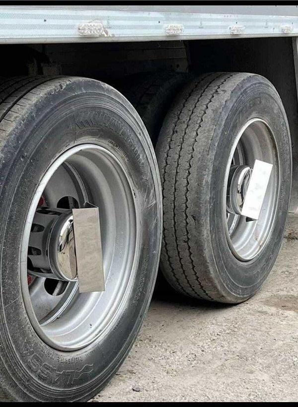 Piramit Fırfır Üçgen Fırfır Jant Kapağı Fırfır 20 Cm 4 Adet - Image 1
