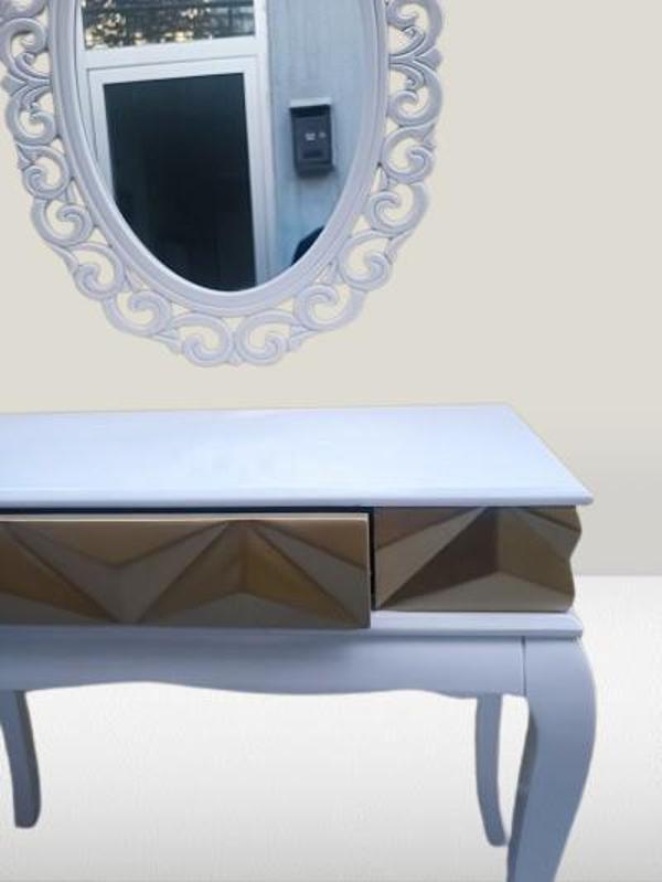 Dresuar Piramit Model 90520 Kayın Lükens Ayak Nakış Ayna Piramit Tabla Gold Beyaz - Image 1