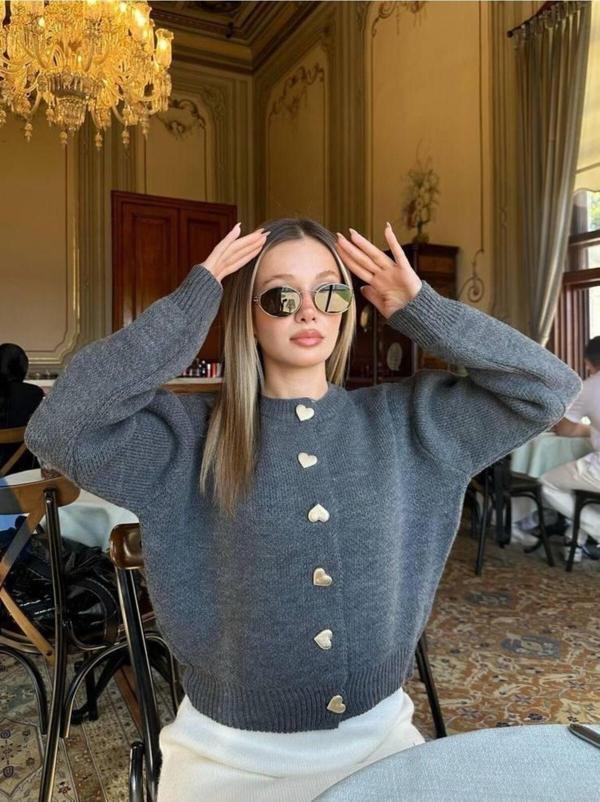 De Pose Kalp Düğme Detaylı Triko Hırka - Image 1