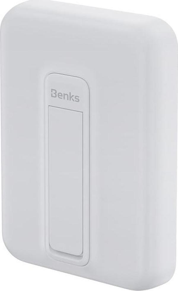 Benks Magsafe Powerbank Mp09 Magnetik Standlı İnce Tasarımlı Powerbank 6000Mah 5W Beyaz - Image 1