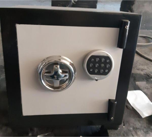 MyWondry Store Şifreli Çelik Para Kasası 40 Cm Siyah Açık Gri - Image 1