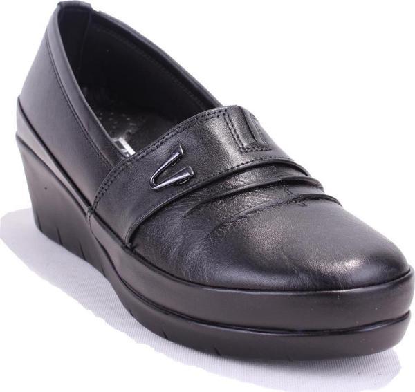 Dagoster DZA32-244 Siyah Ortopedik Günlük Deri Kadın Ayakkabı - Image 1