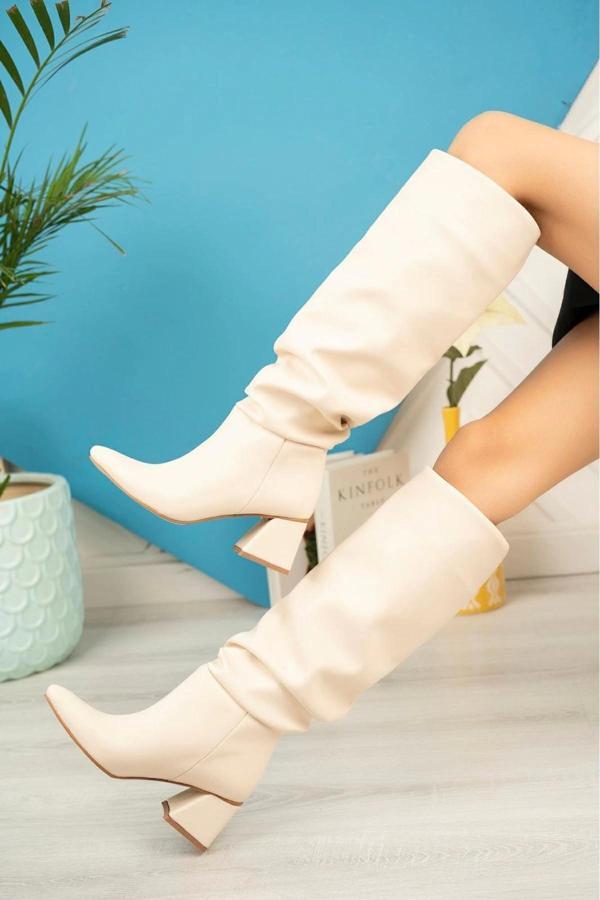 Bej Körüklü Kalın Topuklu Günlük Kadın Çizme - Image 1