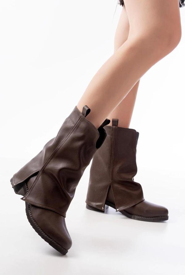 Kahverengi Günlük Kadın Bot - Image 1