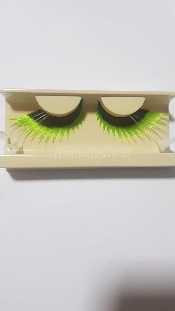 Tca Studio Make-Up Electric Boogy Takma Kirpik 0696 - Image 1