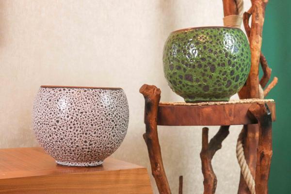 Bitki Tasarımı Krem Kahve Şekilli Ve Yeşil Şekilli Artistik Çift Sırlı İç Ve Dış Mekan Kullanımlı Toprak Terrakota Saksı - Image 1
