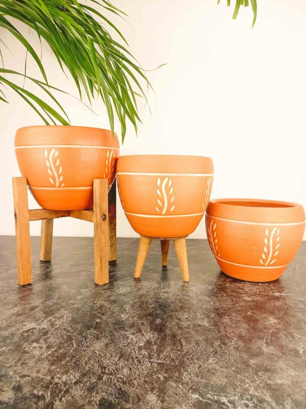 Bitki Tasarımı Nakış Desenli Terrakota Toprak Saksı Saksılık Salon Çiçeklik Üçlü Set - 15 Cm - Image 1