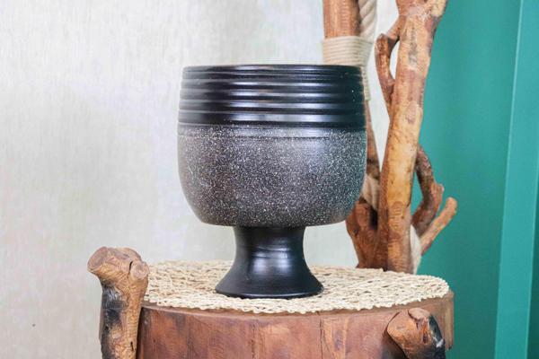 Bitki Tasarımı Siyah Granit Terrakota Kendinden Ayaklı Toprak Saksı Saksılık Salon Çiçeklik - Image 1