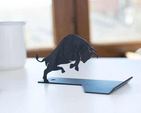 Gowpenart Dizayn Masa Üstü Metal Ergonomik Telefon - Tablet Tutucu Stand 1,5 Mm Kalınlık Siyah Hayvan Figürlü (Boğa F) - Image 1