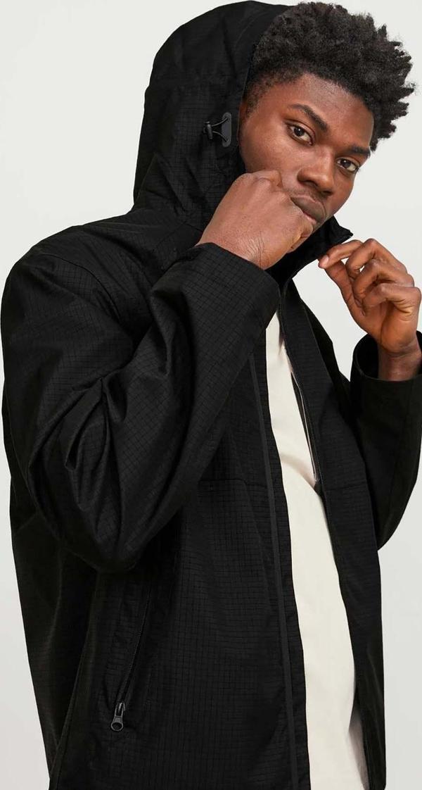 Jack&Jones Erkek Jcothread Suya Dayanıklı Kapüşonlu Softshell Mevsimlik Mont 12251514 Siyah - Image 1