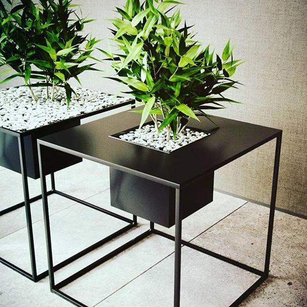 Metal Saksılık Standı Kare Tasarım Çiçeklik - Image 1