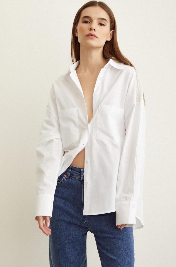 Omuzda Boncuk Detaylı  Oversize Gömlek Beyaz - Image 1