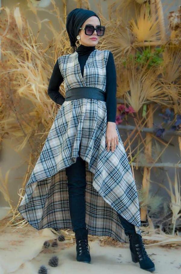 Bej Siyah Ekoseli Yelek - Image 1