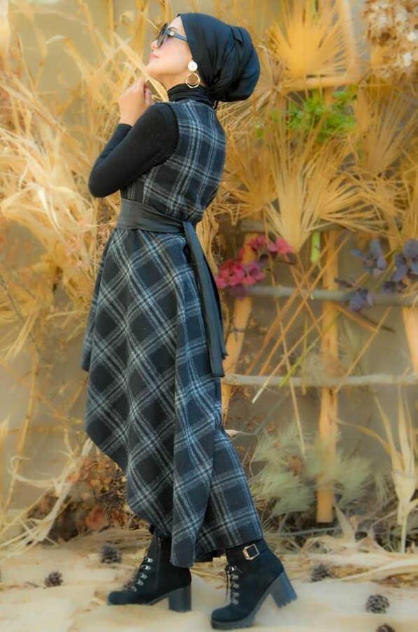 Siyah Gri Ekoseli Yelek - Image 1