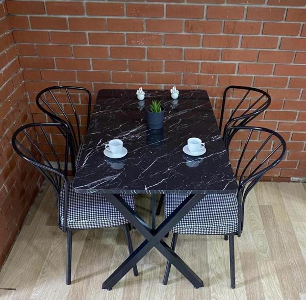 Bambeds Mobilya Masa Takımı Yemek Masası Mutfak Masası Balkon Masası - 60x120 Siyah Mermer 4 Güneş Sandalye - Image 1