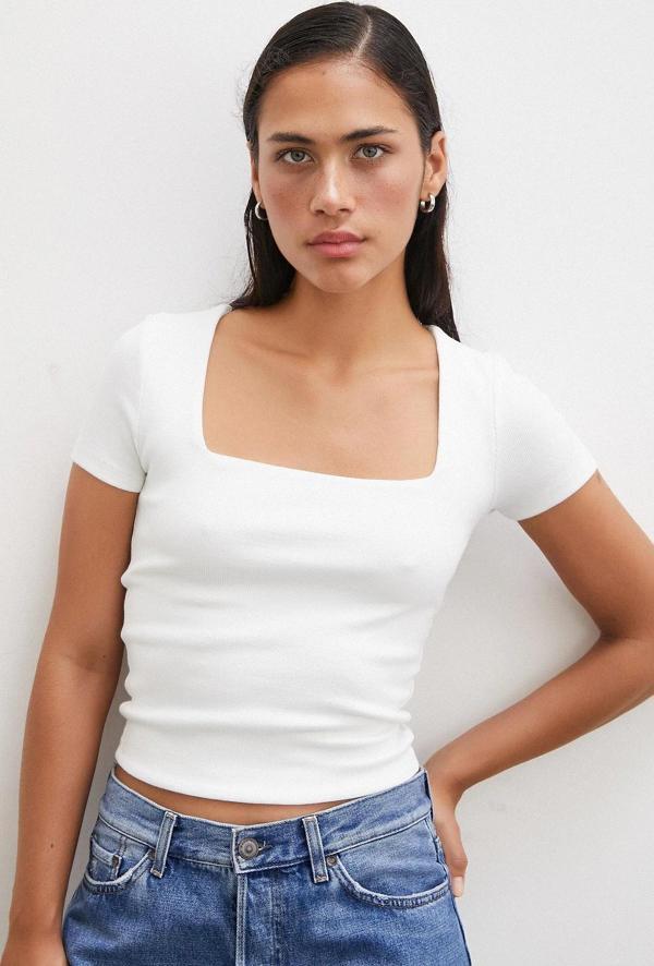 Kare Yaka T-shirt Beyaz - Image 1