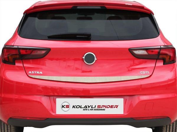 Opel Astra K Bagaj Alt Çıtası Krom 2015 ve Sonrası - Image 1