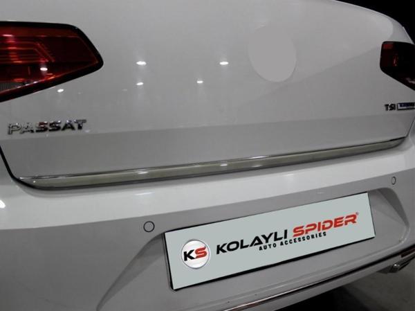 VW Passat B8 Bagaj Alt Çıtası Krom 2015 ve Sonrası - Image 1