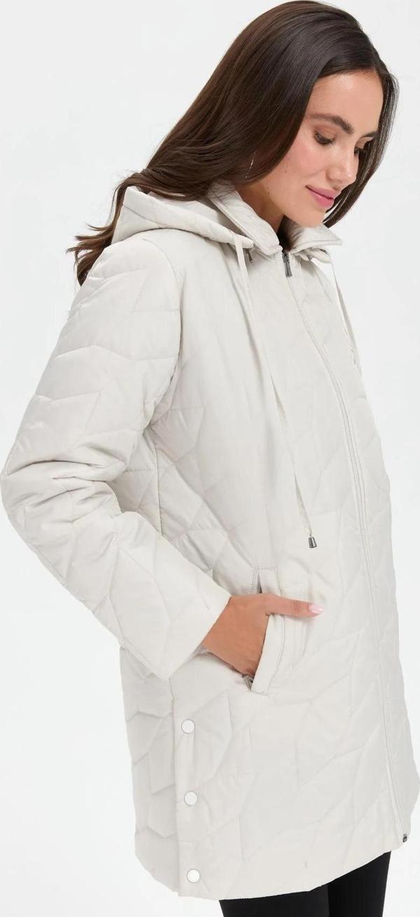 Desen Triko Kadın Yanları Çıtçıtlı Yaprak Desenli Kapüşonlu Araboy Kapitone Kaban 24419 Ekru - Image 1