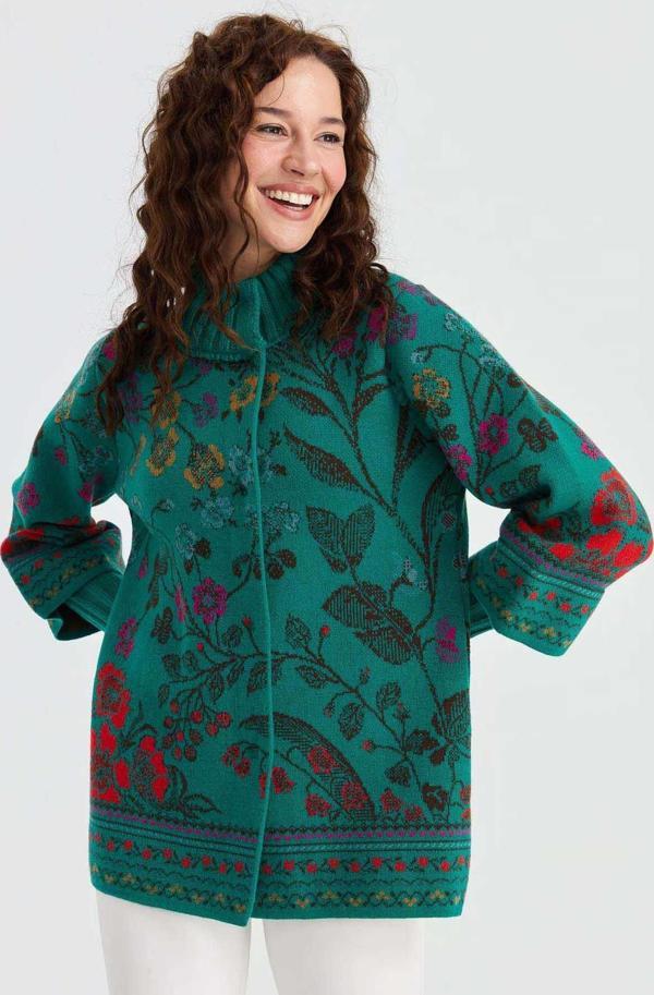 Desen Triko Kadın Dik Yaka Sarmaşık Çiçekli Yün Ceket 23017 A.Ö. Başı - Image 1