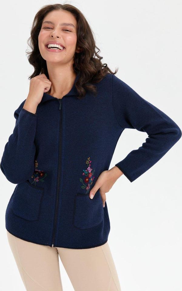 Desen Triko Kadın Polo Yaka İşlemeli Kısa Yün Hırka 24005 Koyu Lacivert - Image 1