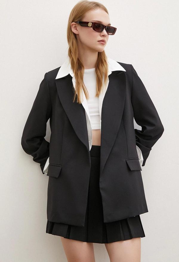 Çizgi Astarlı Cep Kapaklı Blazer Ceket Siyah - Image 1