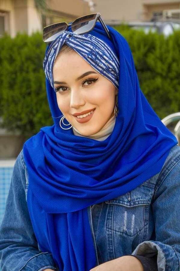 Saks Mavi Çizgili Burgu Hazır Şal - Image 1