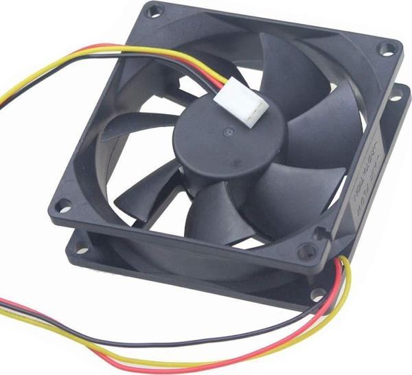 8 cm Fan 12 Volt  3 pin 15 mm - Image 1
