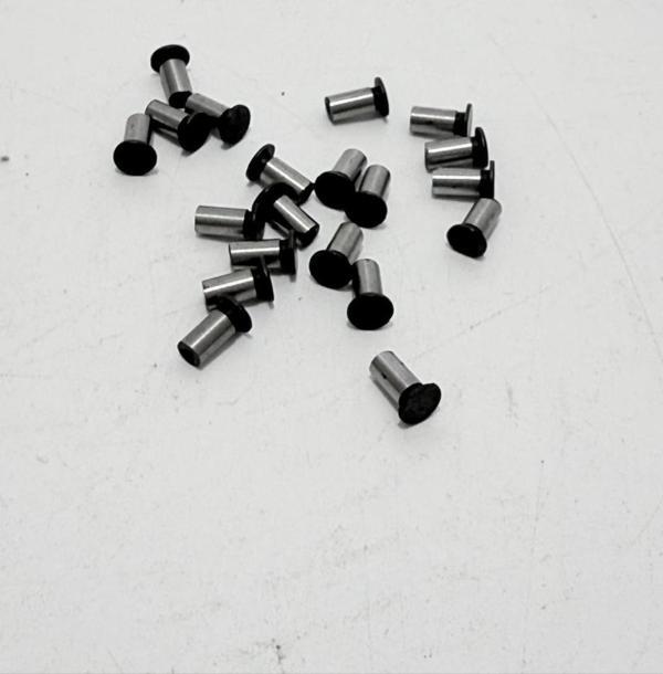 Eldiven Örgü Makinesi Pimi 6,5x4,5x2,5mm 20 Adet - Image 1