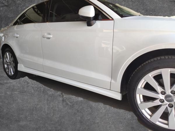 Audi A3 Uyumlu Sedan R Yan Marşpiyel - Image 1
