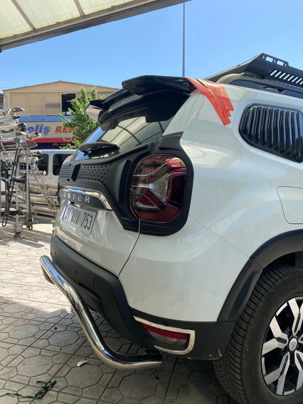 Dacia Duster Uyumlu Spoiler 2021 Boyalı - Image 1