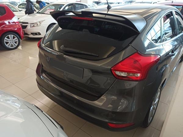 Ford Focus Uyumlu 2014 - 2018 Hatchback St Spoiler (Boyasız) - Image 1