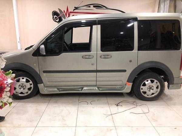 Ford Connect Uyumlu Yan Marşpiyel Boyalı - Image 1