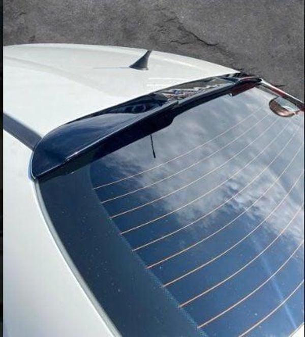Fiat Egea Uyumlu Cam Üstü Spoiler Yarasa Model - Image 1