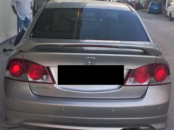 Honda Civic Uyumlu Spoiler Işıklı Spoiler 2006-2012 Boyalı Parça - Image 1