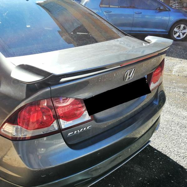Honda Civic Uyumlu Spoiler Işıklı Yarasa Model Spoiler 2006-2012 Boyalı Parça - Image 1