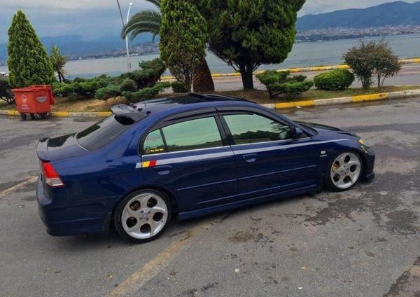 Honda Civic Uyumlu Vtec 2 Cam Üstü Spoiler - Image 1
