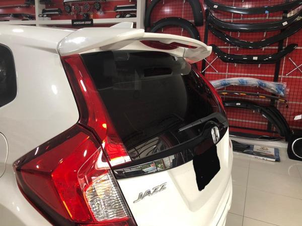 Honda Jazz Uyumlu 2015-Anatomik Spoiler Boyalı - Image 1