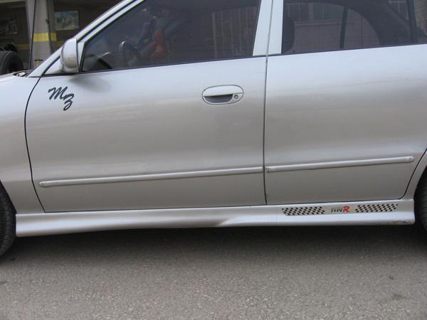Hyundai Accent Uyumlu 1 Yan Marşpiyel (Yumurta Kasa ) - Image 1