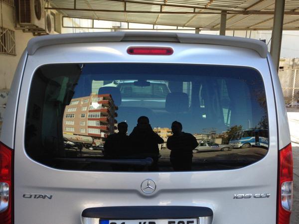 Mercedes Citan Uyumlu Boyalı Anatomik Spoiler ve Yan Marşpiyel - Image 1