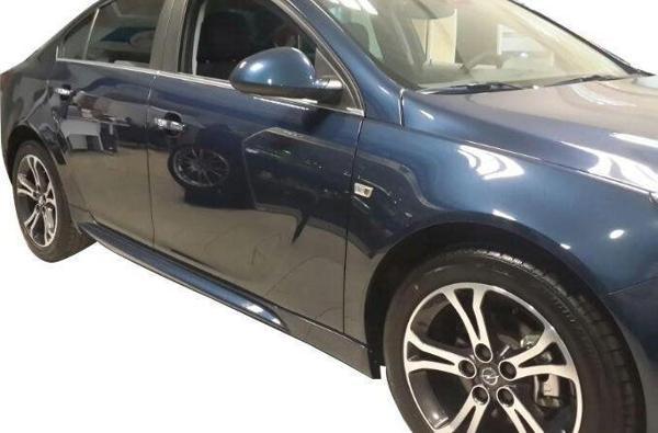Opel Insignia Uyumlu 2009 - 2016 Irmscher Yan Marşpiyel Seti (Plastik) - Image 1