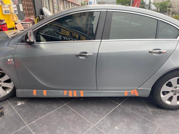 Opel Insignia Uyumlu 2015 -2017 Yan Marşpiyel - Image 1