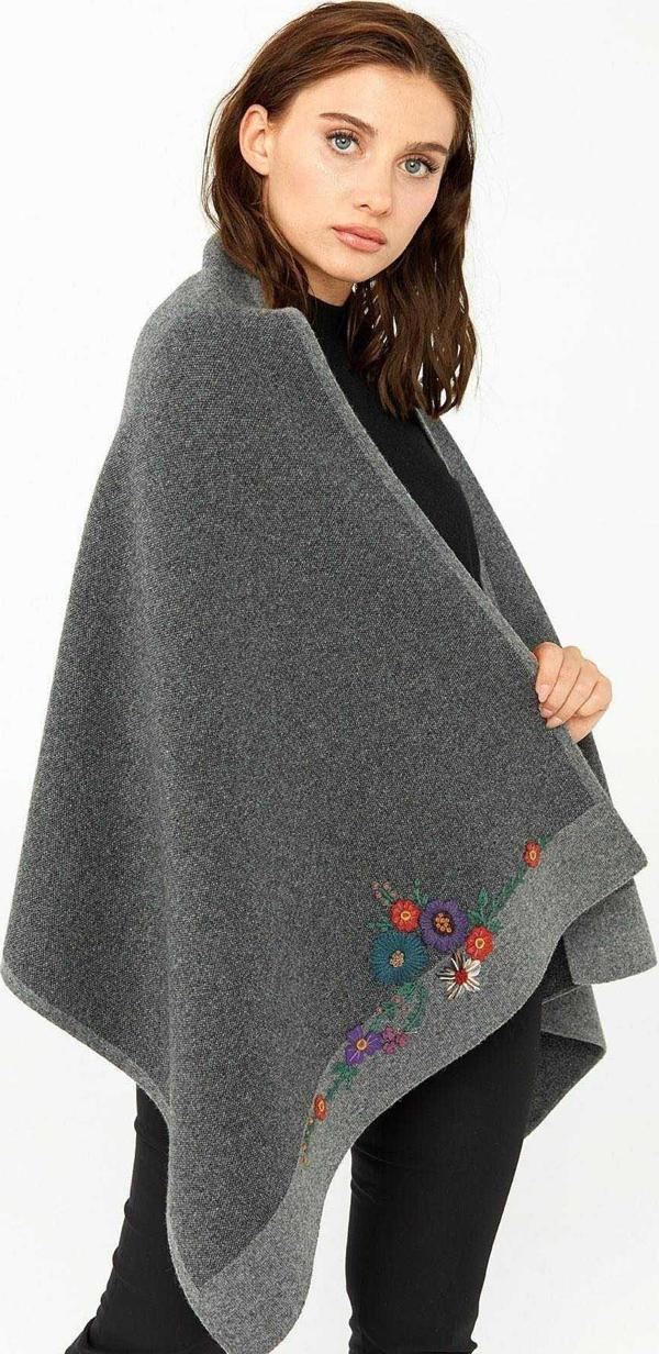 Desen Triko Kadın Çiçek İşlemeli Triko Şal 23154 Füme - Image 1